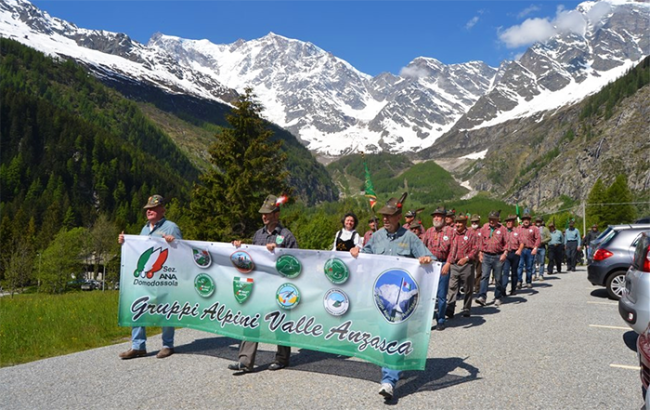 gruppo alpini anzasca sfilata 19