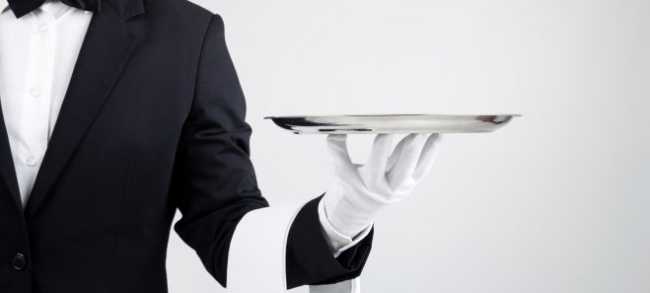 waiter e1502473097756 659x2971