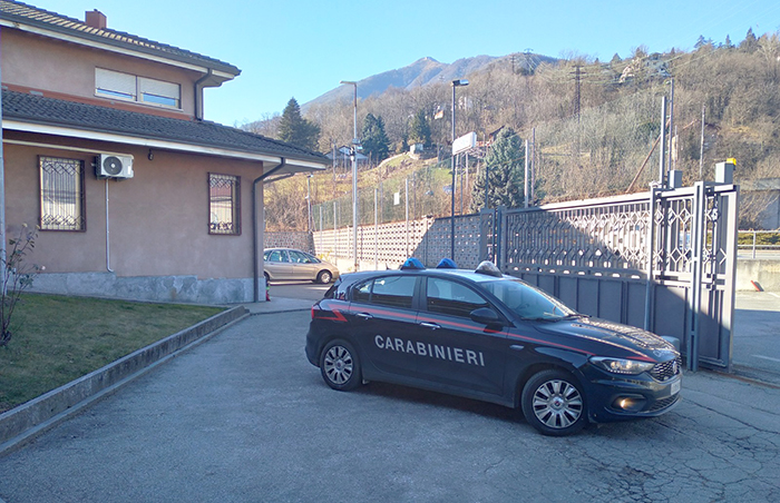 caserma auto domodossola carabinieri