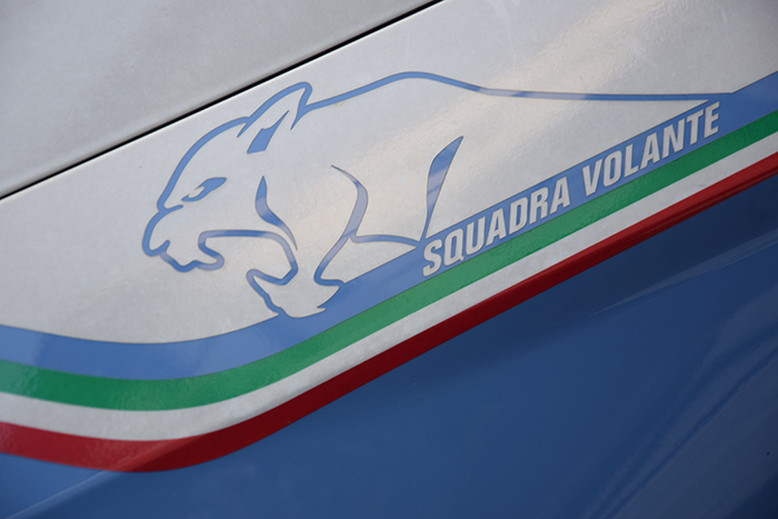 scritta vooante polizia