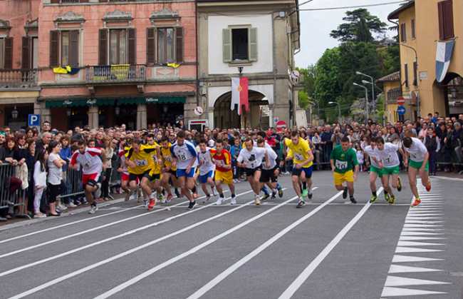 Oleggio, Corsa della Torta: definite le corsie di partenza per la gara di Pasqua