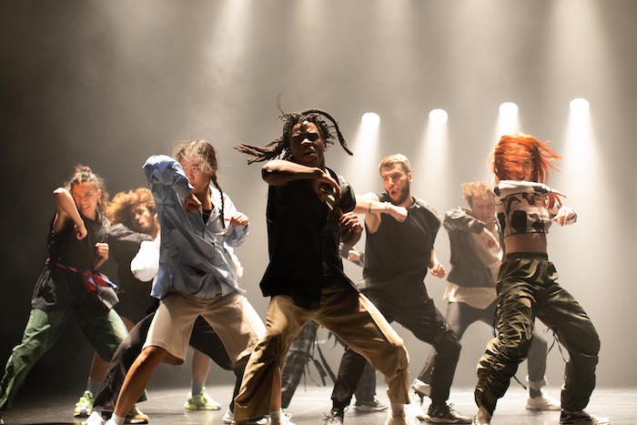 02 RAVE LUCID ph Jonathan Lutumba